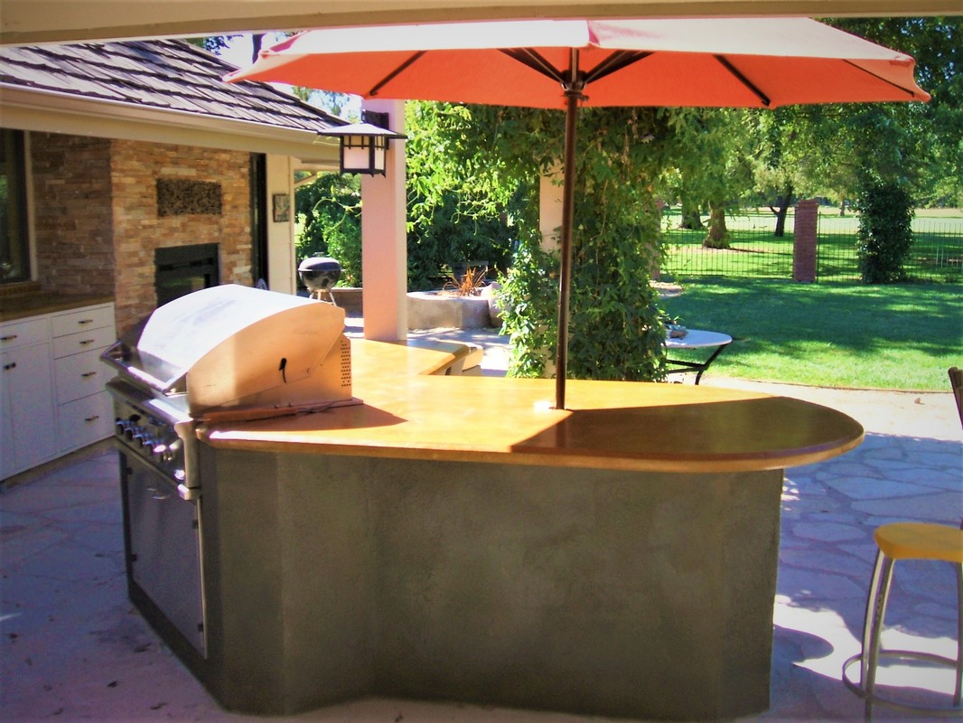 how to design the perfect outdoor kitchen or BBQ island