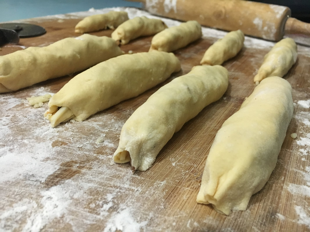 pulled pork stuffed crescent dough rolls recipe